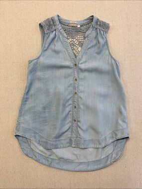 Holding Horses Chambray Crochet Lace Sleeveless Button Front Top